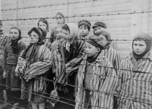 Bambini prigionieri ad Auschwitz